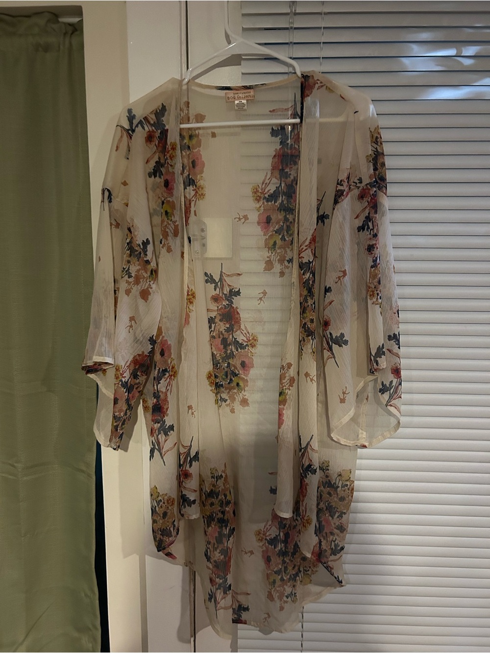 Band of Gypsies Sheer Floral Kimono Robe in Cream with Pink, Yellow & Navy